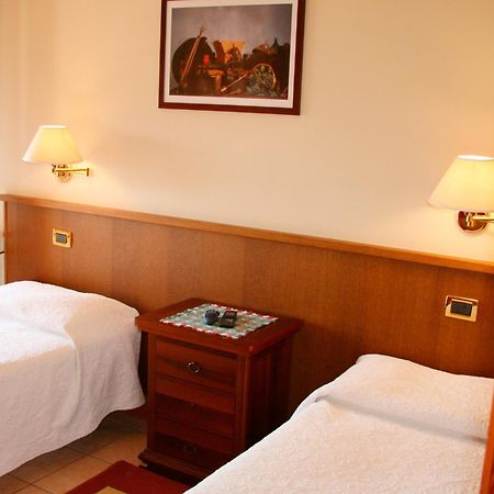 Hotel Gelindo Dei Magredi Vivaro Zimmer foto